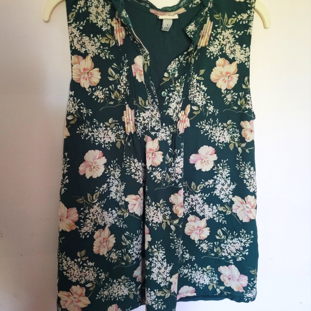 Women's Sleeveless, green blouse, size S